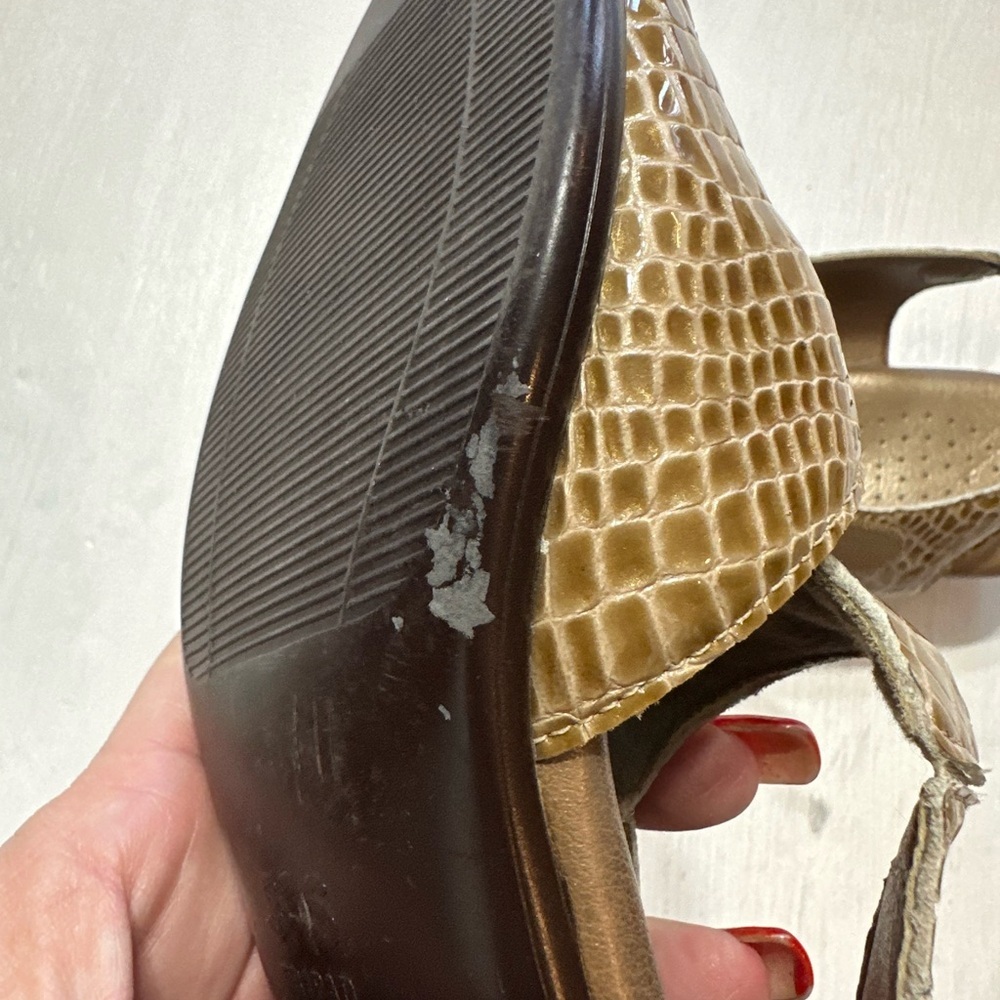 SAS Womens 7.5 M Tripad Comfort Leather Sandals Croc Embossed Made USA - Picture 11 of 13